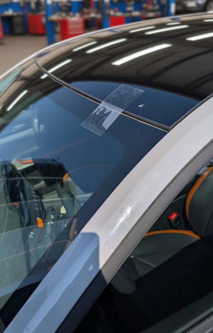 Замена лобового стекла Changan Uni-T