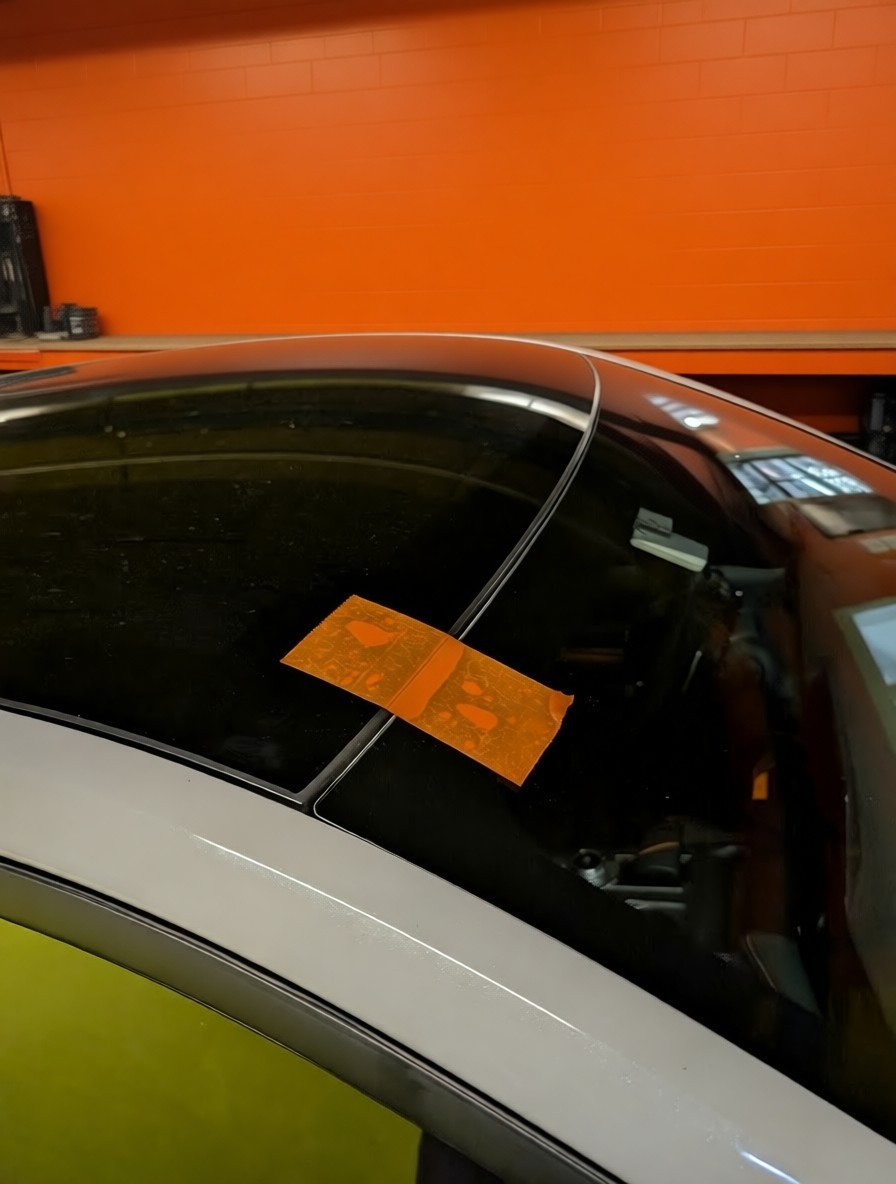 Замена лобового стекла Changan Uni-V