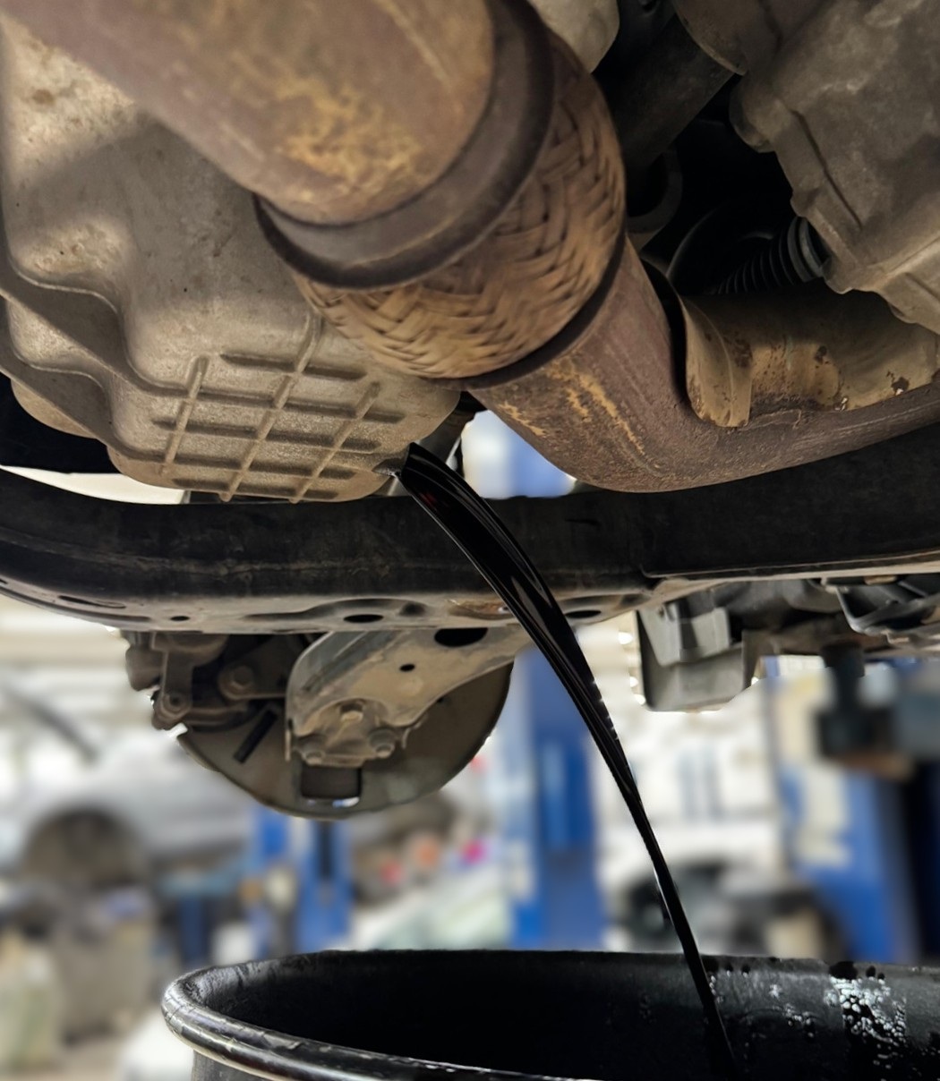 Замена масла в двигателе Changan Uni-K