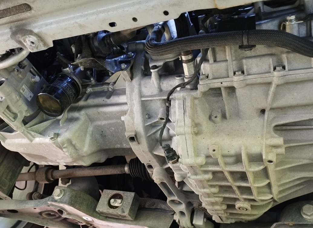 Замена масла в двигателе Changan Uni-V