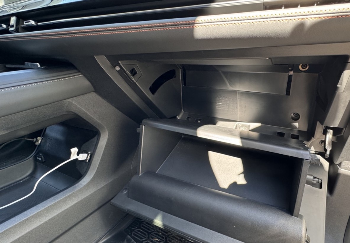 Замена салонного фильтра Changan Uni-K