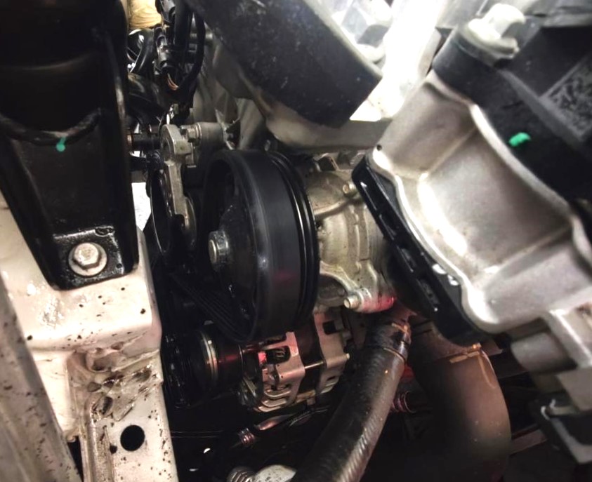 замена помпы чанган