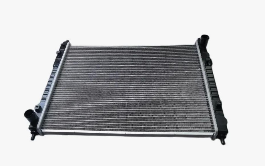 новый радиатор охлаждения двс