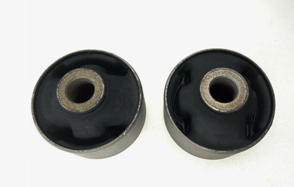 новые сайлентблоки рычага чанган